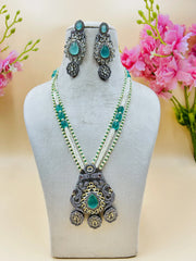 Jadau Kundan Necklase Set