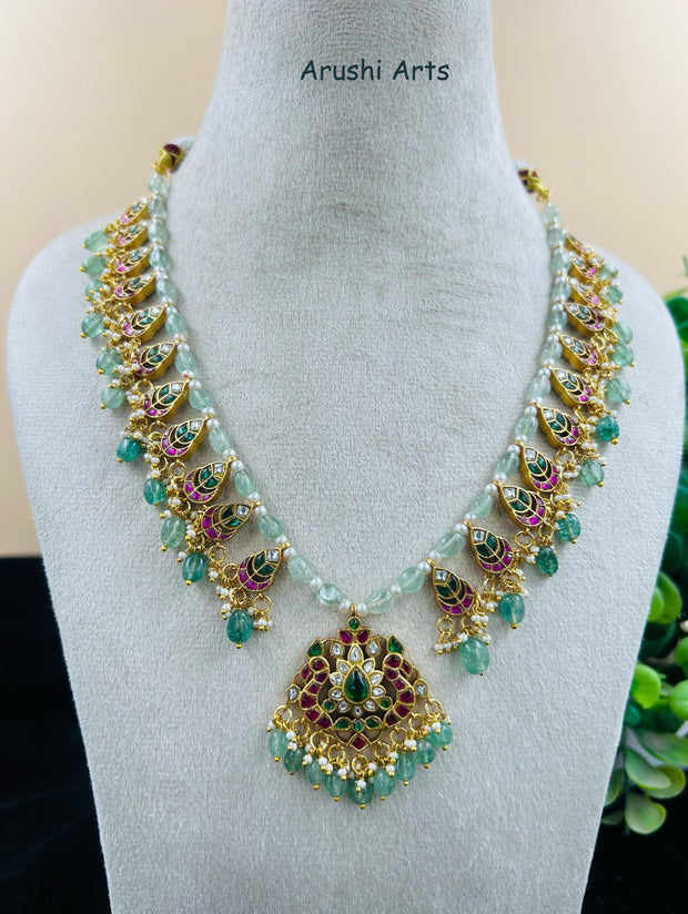 Jadau Kundan Necklase Set 1