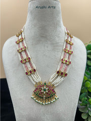Jadau Kundan Tika Necklase Set