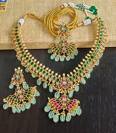 Jadau kundan necklace