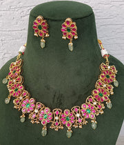 Necklace set